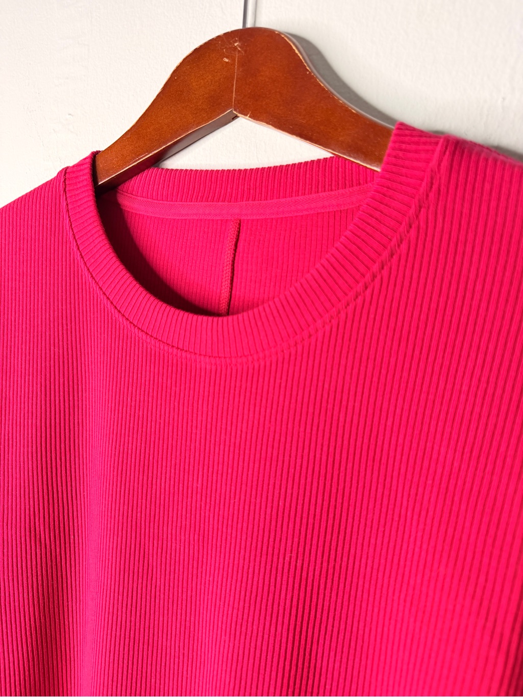 Woolx Delia Merino Wool Ribbed Short Sleeve Top Size Small Pink/Poppy Spark Nwt — image 2 of 8